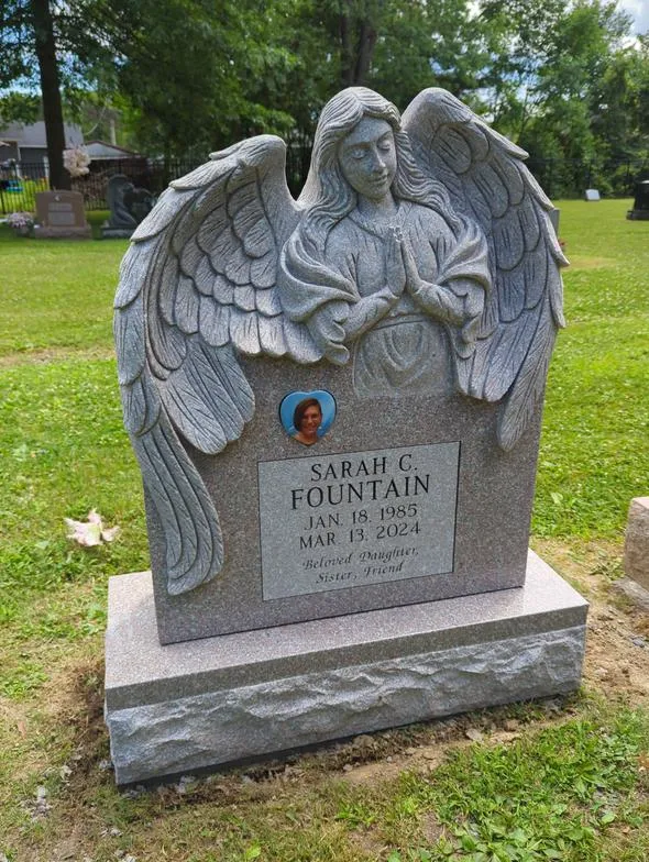 Fountain_monument
